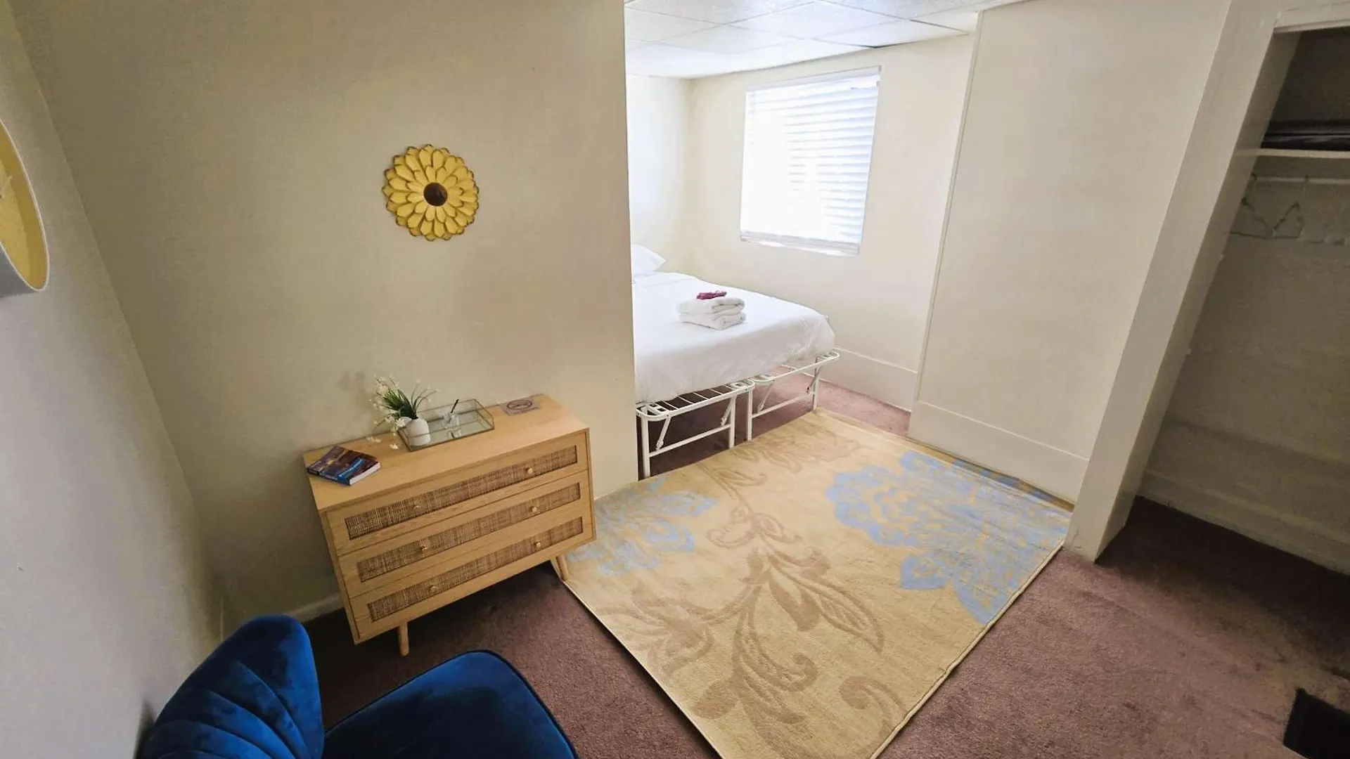 Holiday home Bright & Cozy 2 Bed Home Private Parking Pittsburgh