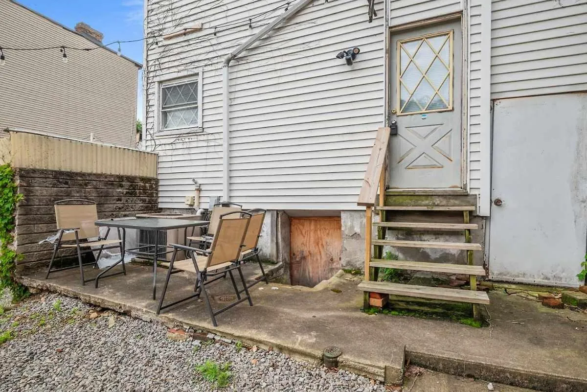 Bright & Cozy 2 Bed Home Private Parking Pittsburgh 0*,