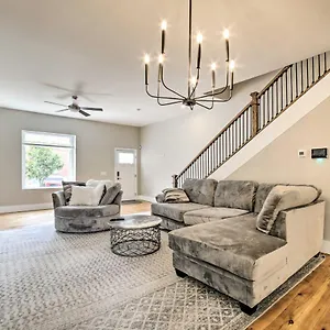 Well-appointed 1 Mi To Dtwn! Holiday home