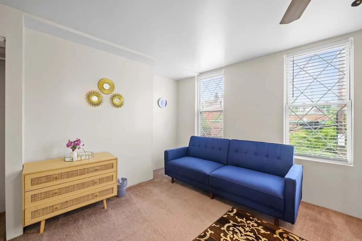 Holiday home Bright & Cozy 2 Bed Home Private Parking Pittsburgh